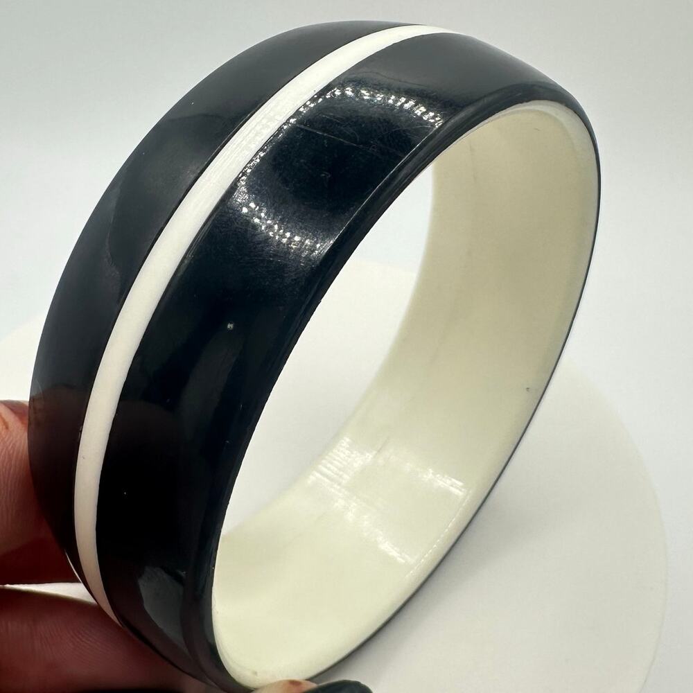 1940s vintage retro black white lucite statement chunky bangle bracelet